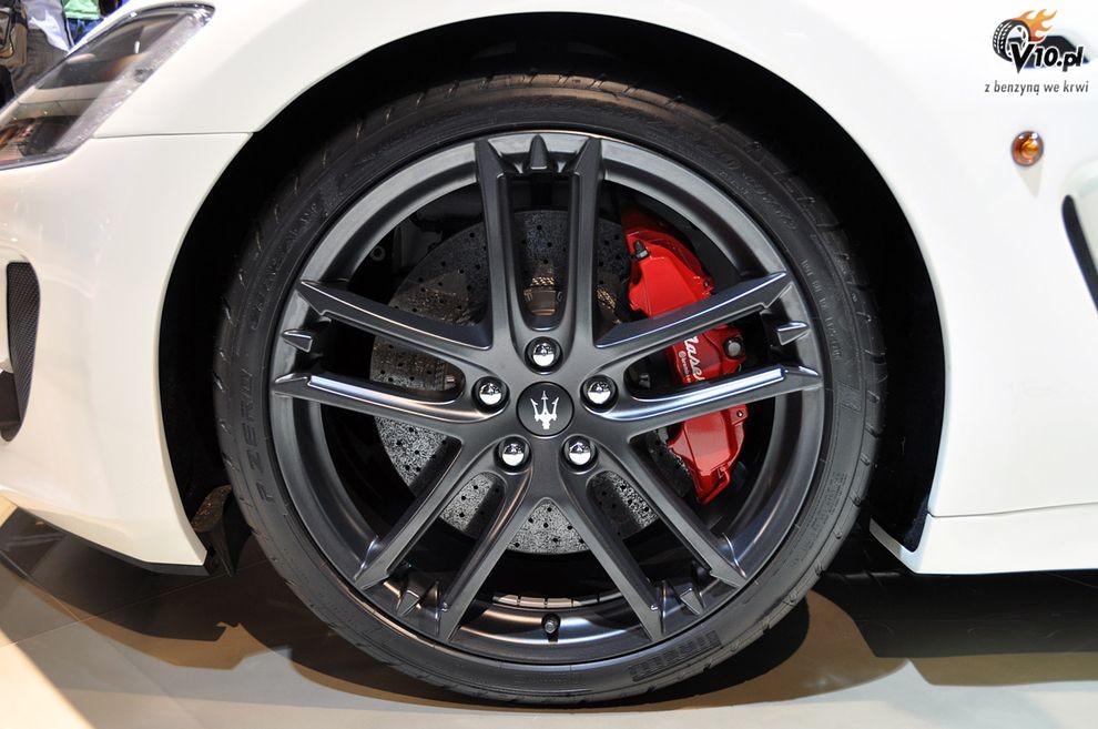 Nowe Maserati GranTurismo MC Stradale - Paris Motor Show 2010