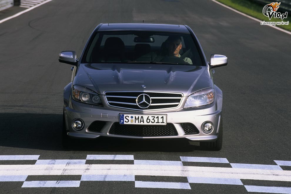 Mercedes C63 AMG