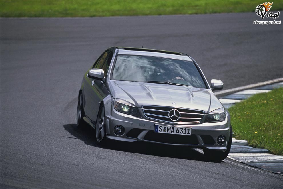 Mercedes C63 AMG