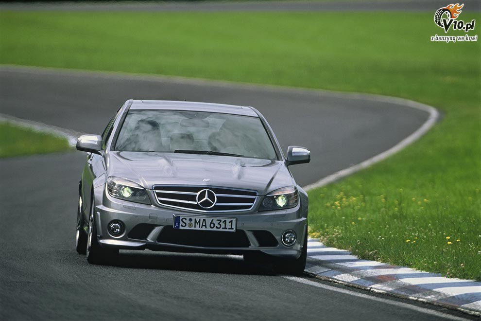 Mercedes C63 AMG