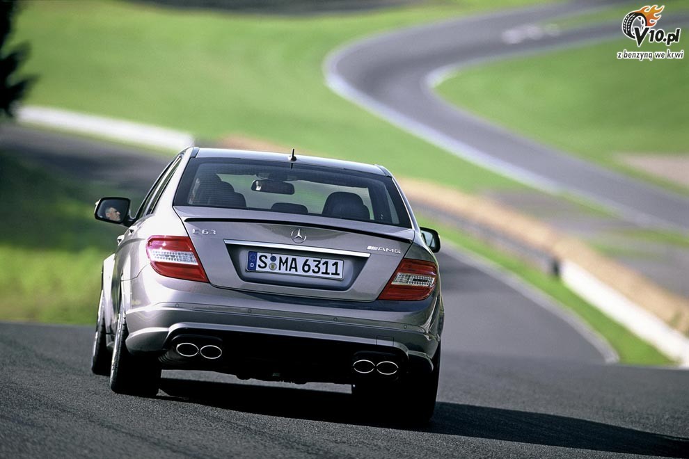 Mercedes C63 AMG