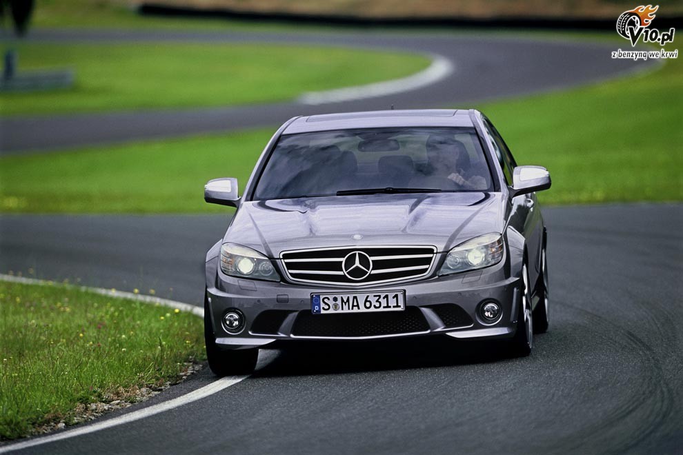 Mercedes C63 AMG