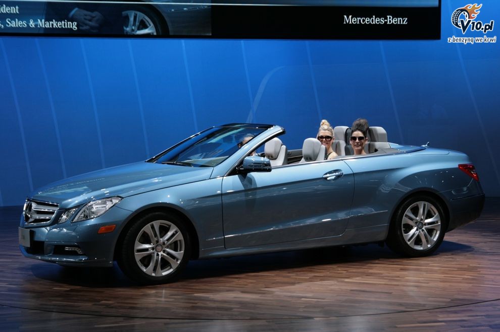 Detroit auto show mercedes 2010 #7