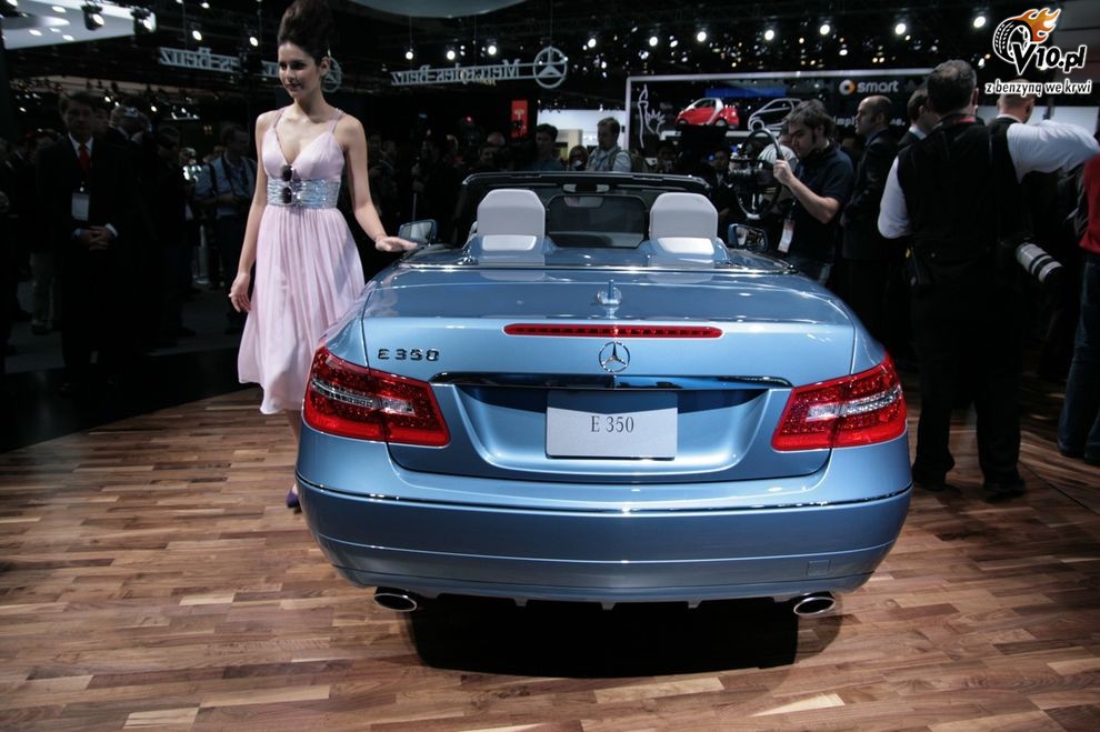 Nowy Mercedes klasy E Cabrio - Detroit Auto Show 2010