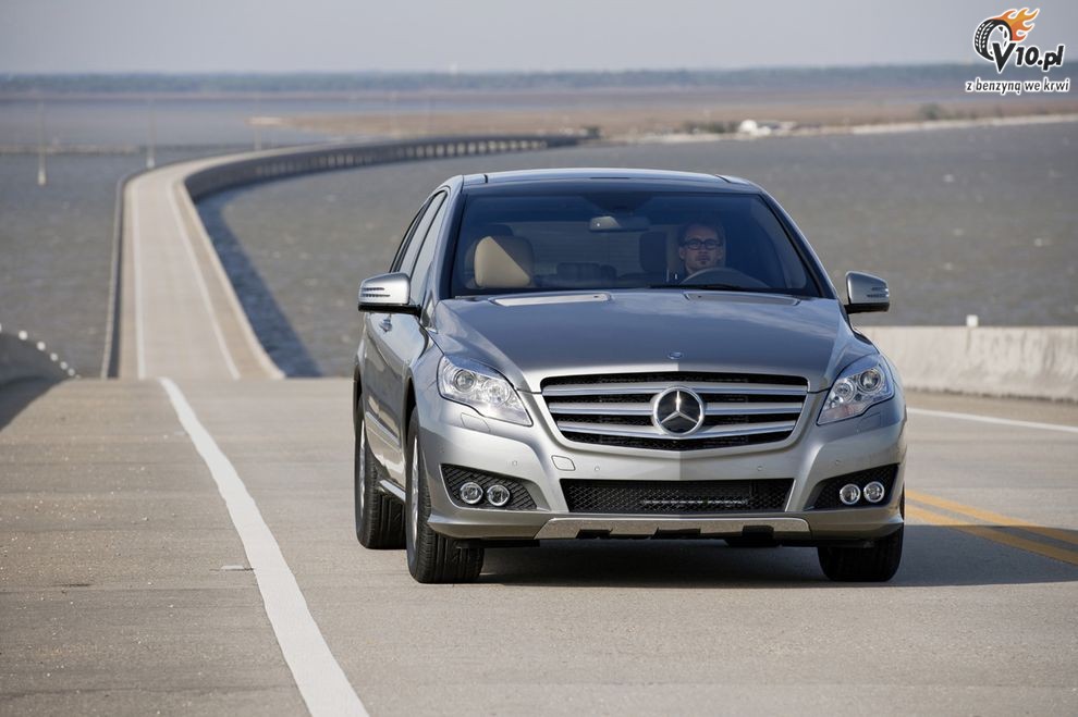 Nowy Mercedes klasy R po face liftingu - model 2011