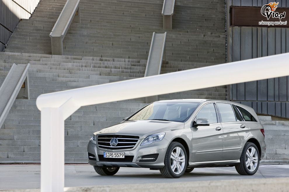 Nowy Mercedes klasy R po face liftingu - model 2011