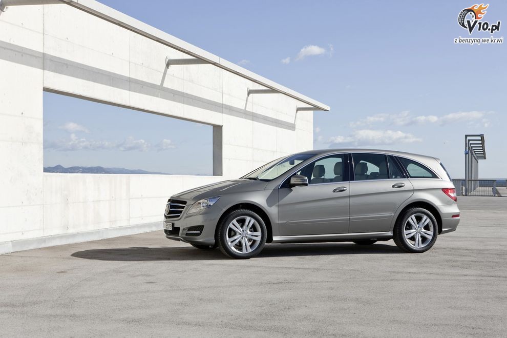 Nowy Mercedes klasy R po face liftingu - model 2011
