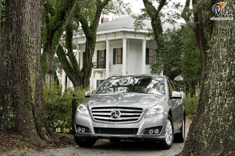 Nowy Mercedes klasy R po face liftingu - model 2011