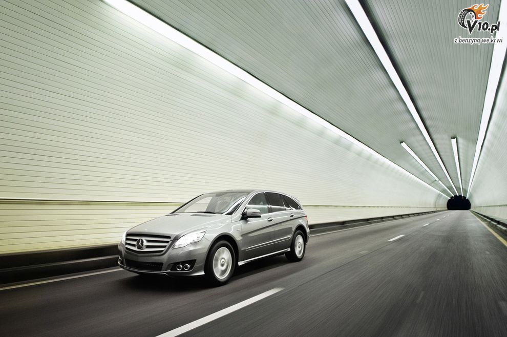 Nowy Mercedes klasy R po face liftingu - model 2011