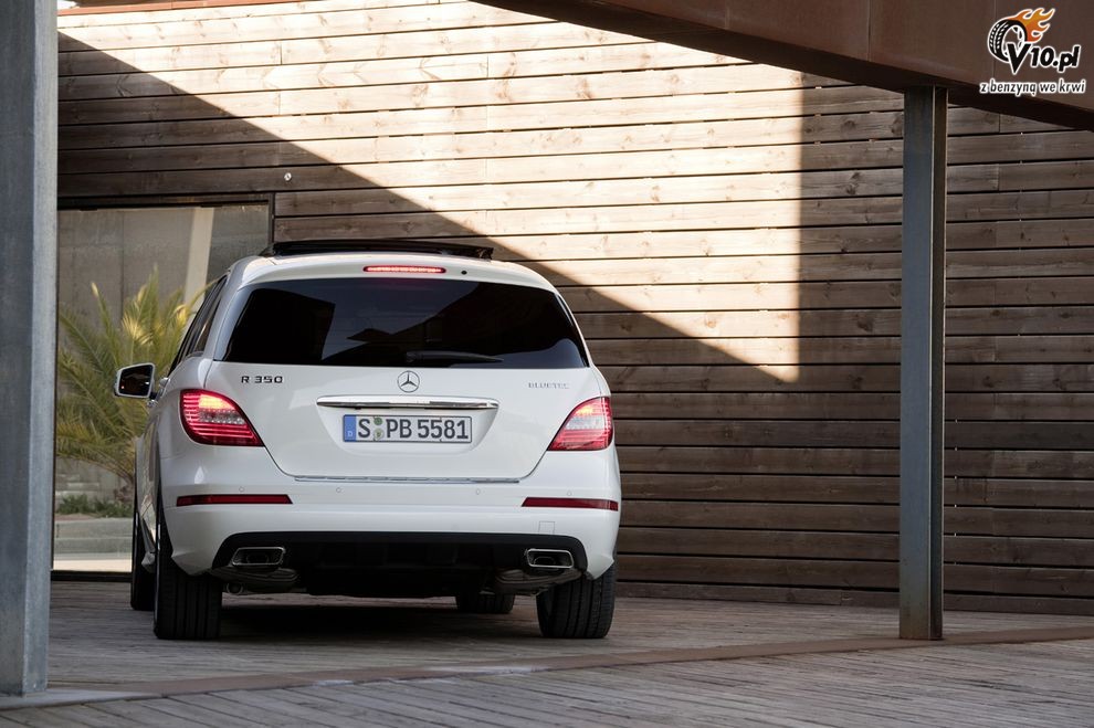 Nowy Mercedes klasy R po face liftingu - model 2011