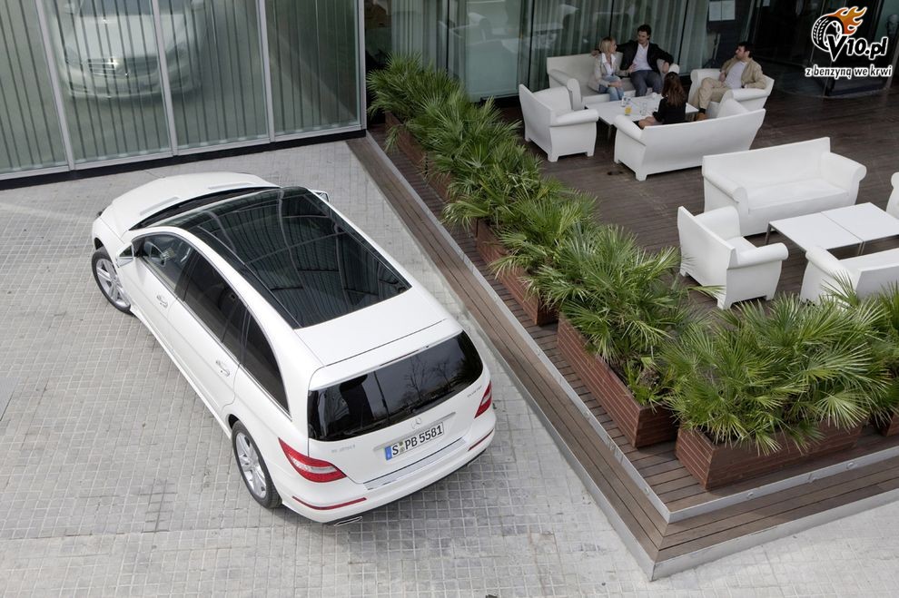 Nowy Mercedes klasy R po face liftingu - model 2011