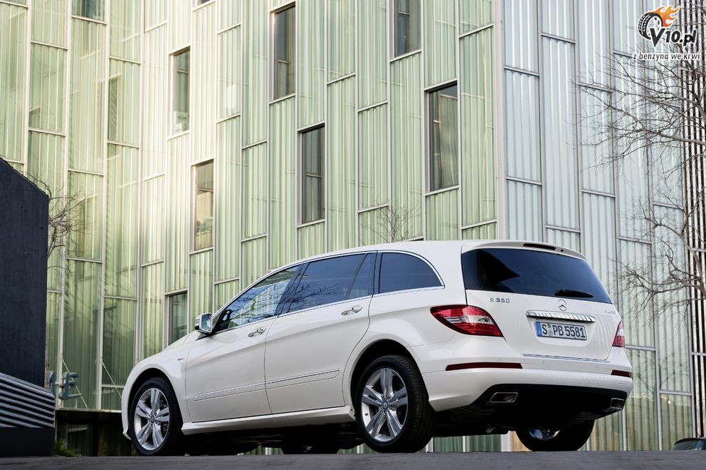 Nowy Mercedes klasy R po face liftingu - model 2011