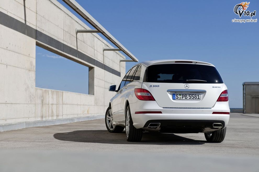 Nowy Mercedes klasy R po face liftingu - model 2011