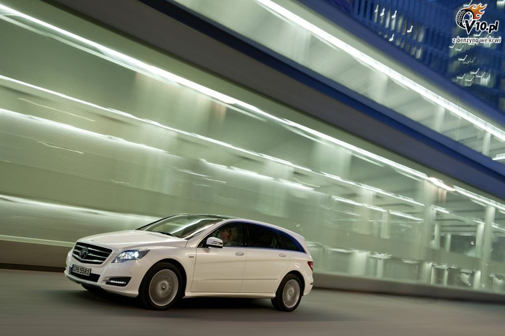 Nowy Mercedes klasy R po face liftingu - model 2011