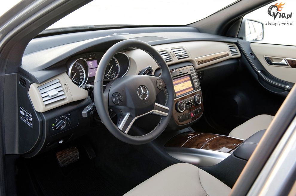 Nowy Mercedes klasy R po face liftingu - model 2011