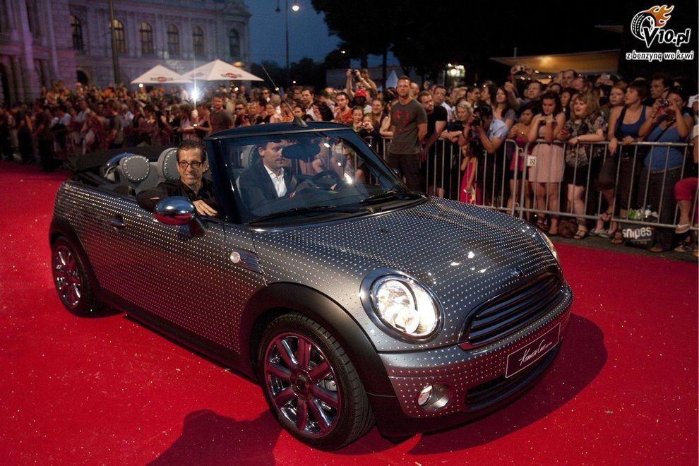Mini - specjalne modele na Life Ball 2010