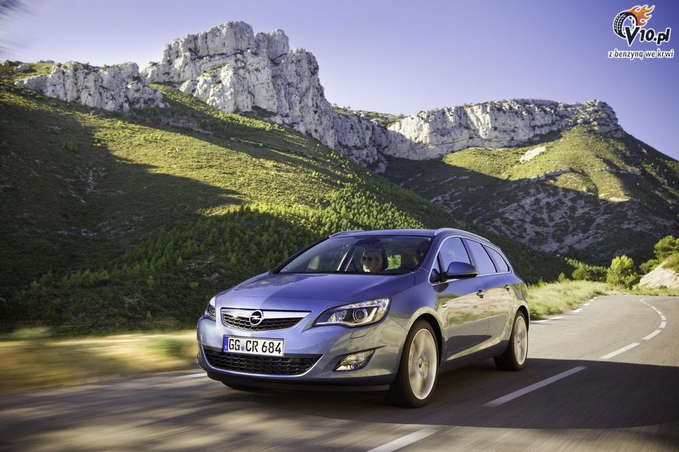 Nowy Opel Astra IV Sports Tourer