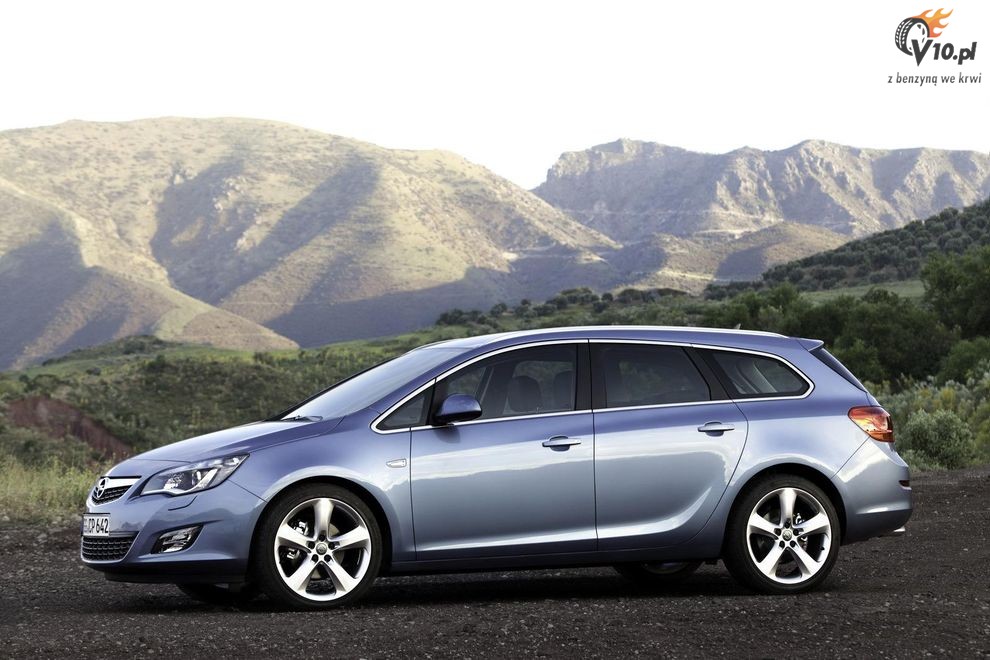 Nowy Opel Astra IV Sports Tourer