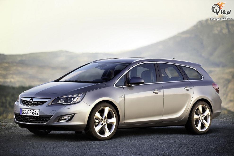 Nowy Opel Astra IV Sports Tourer