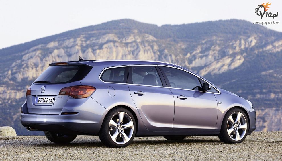 Nowy Opel Astra IV Sports Tourer