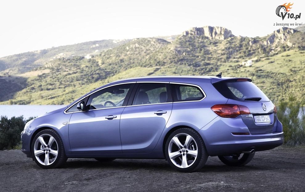 Nowy Opel Astra IV Sports Tourer