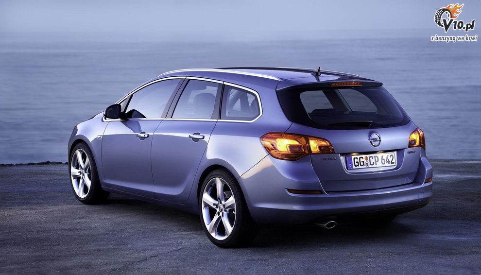 Nowy Opel Astra IV Sports Tourer