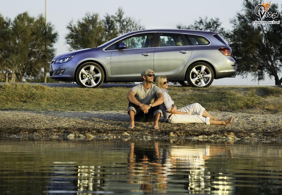 Nowy Opel Astra IV Sports Tourer