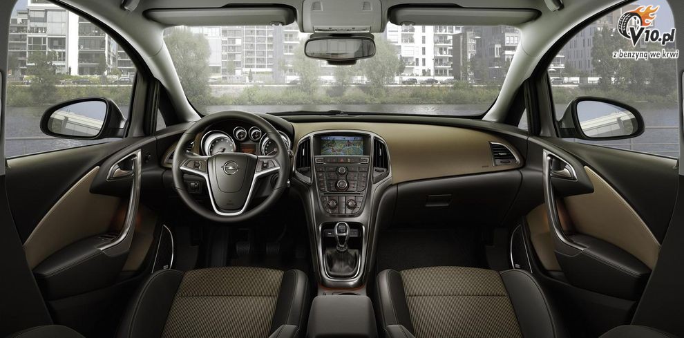 Nowy Opel Astra IV Sports Tourer
