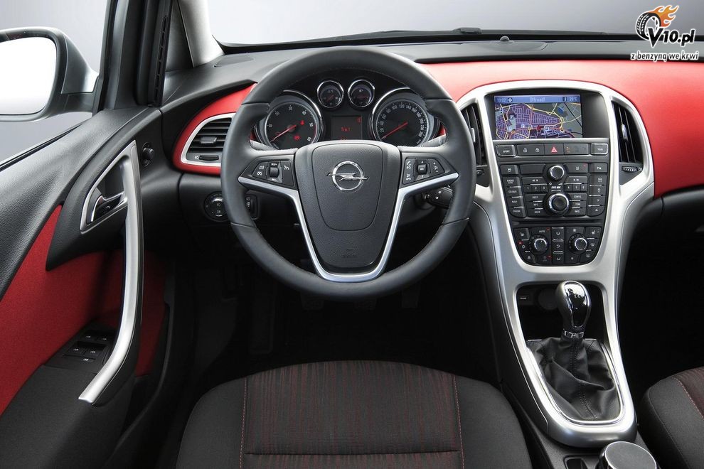 Nowy Opel Astra IV Sports Tourer