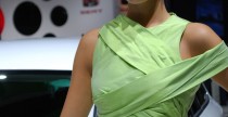 Paris Motor Show 2010 - dziewczyny