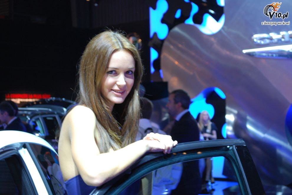 Paris Motor Show 2010 - dziewczyny