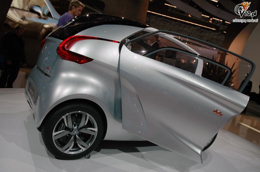 Nowy Peugeot BB1 Concept - Frankfurt Motor Show 2009