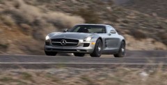 Mercedes SLS AMG vs Audi R8 V10 vs Porsche 911 Turbo