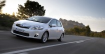 Nowa Toyota Auris Hybrid 2010