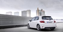 Nowa Toyota Auris Hybrid 2010