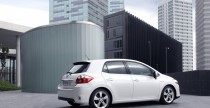 Nowa Toyota Auris Hybrid 2010