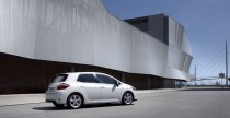 Nowa Toyota Auris Hybrid 2010