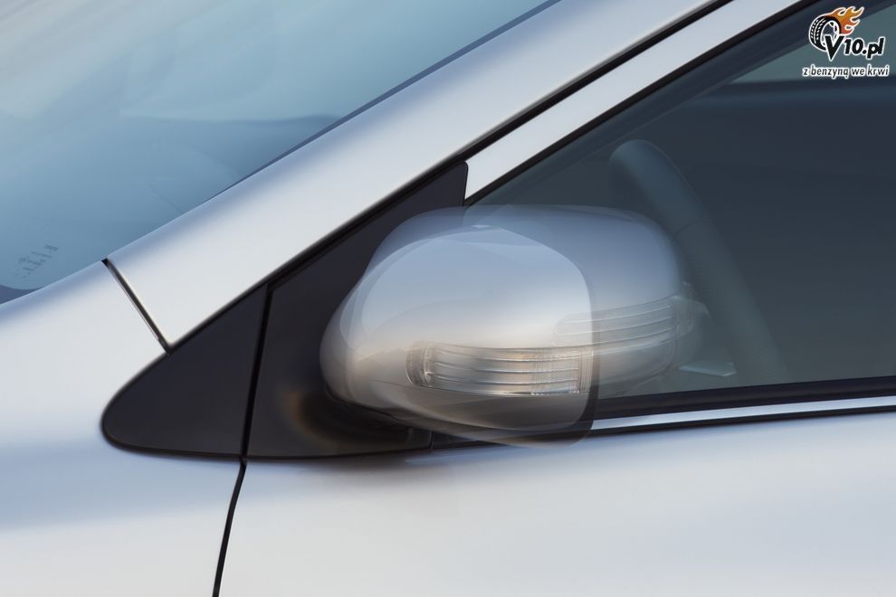 Nowa Toyota Corolla 2010 po face liftingu