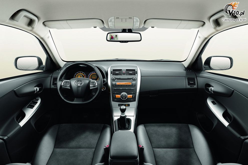 Nowa Toyota Corolla 2010 po face liftingu