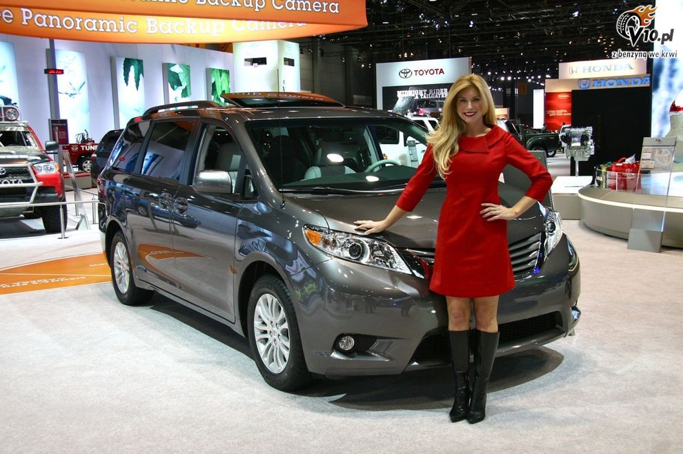 Hostessy laski dziewczyny - Chicago Auto Show 2010