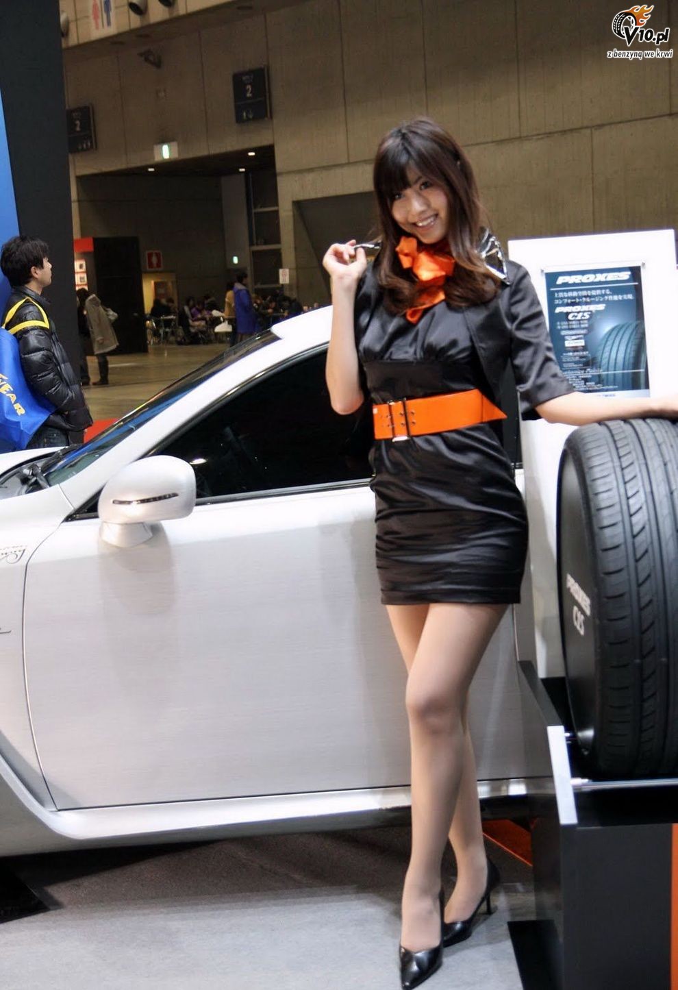 Hostessy dziewczyny laski na Tokyo Auto Salon 2010