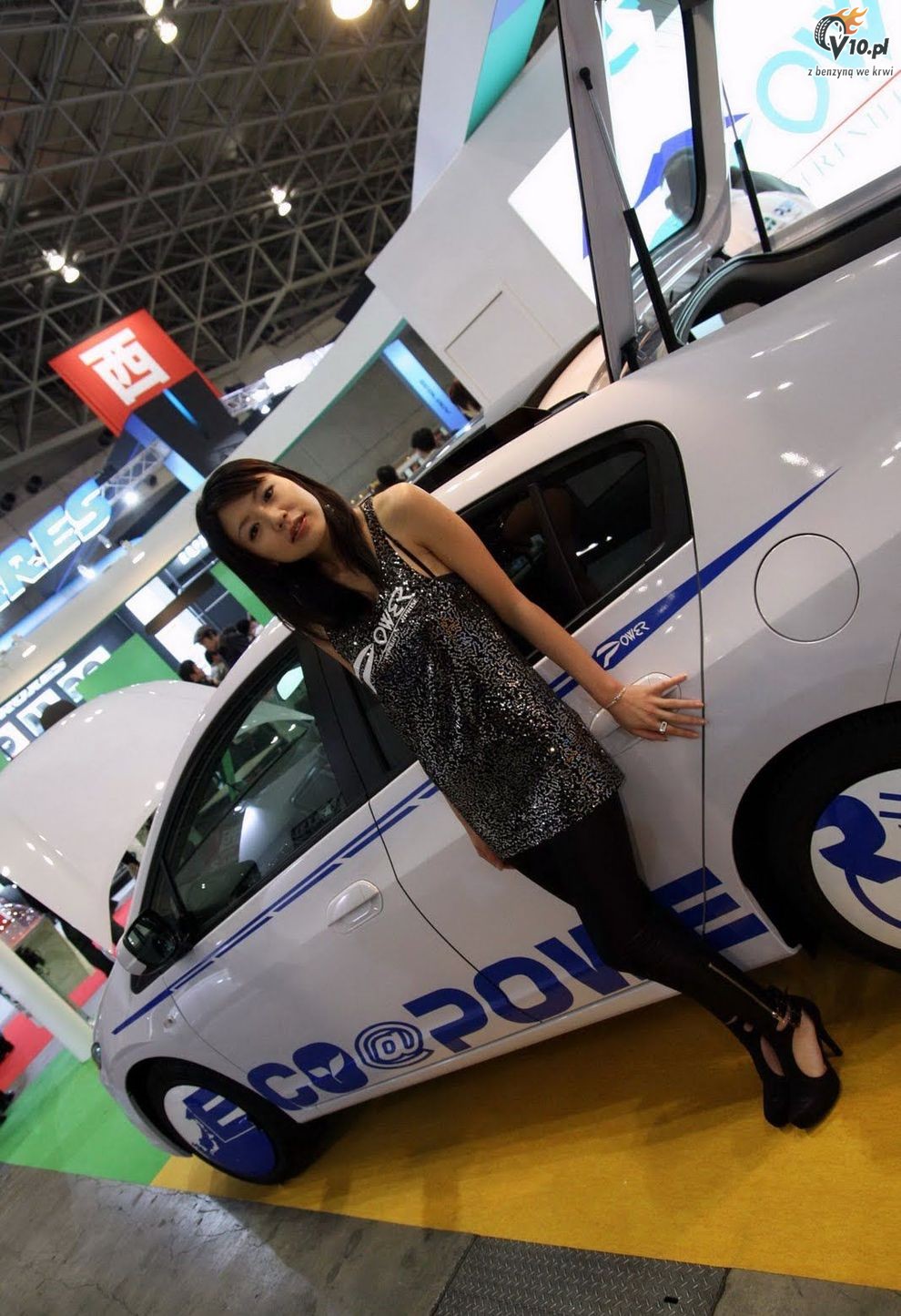 Hostessy dziewczyny laski na Tokyo Auto Salon 2010