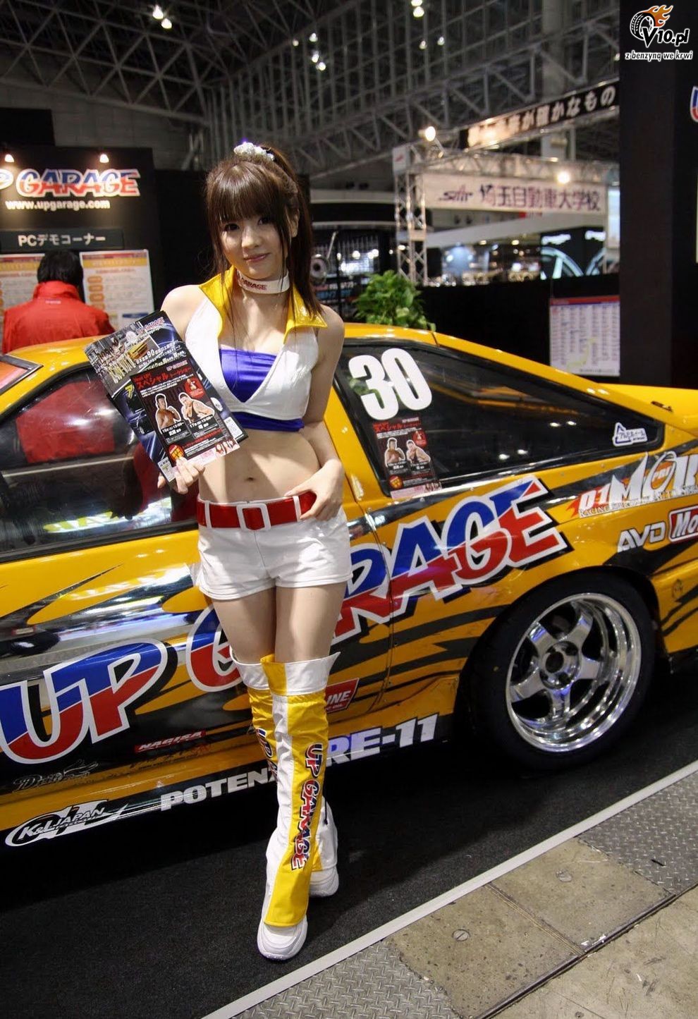 Hostessy dziewczyny laski na Tokyo Auto Salon 2010