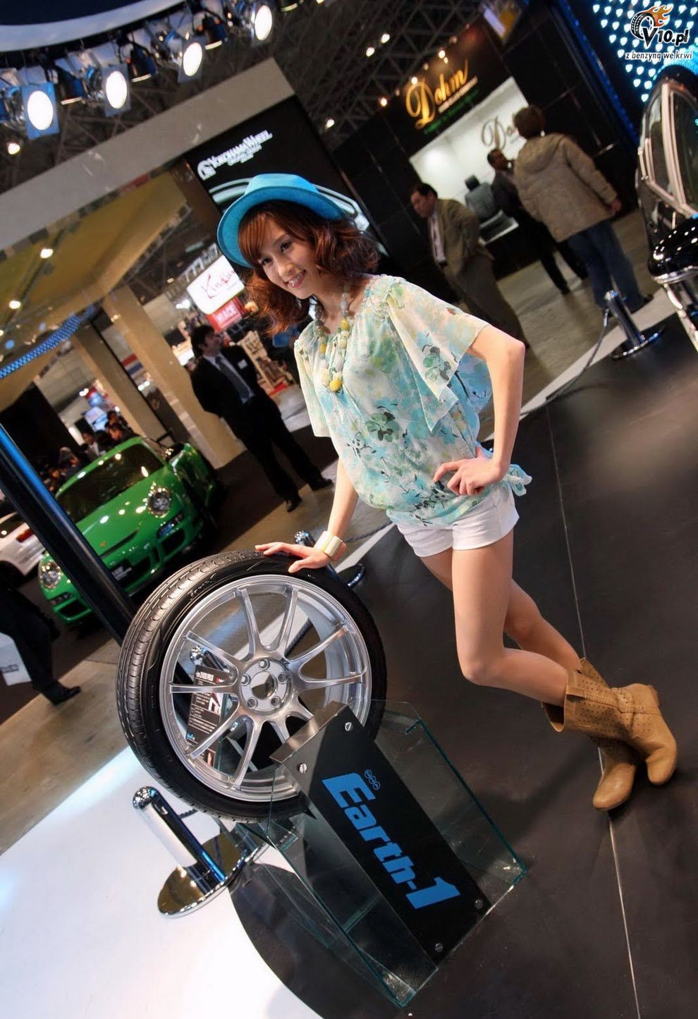 Hostessy dziewczyny laski na Tokyo Auto Salon 2010