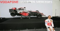 McLaren-Mercedes MP4-22 i Lewis Hamilton McLaren-Mercedes MP4-22 i Lewis Hamilton