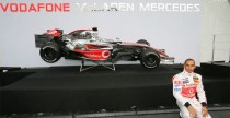 McLaren-Mercedes MP4-22 i Lewis Hamilton