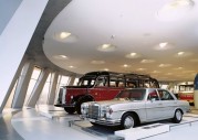 Mercedes - muzeum w Stuttgarcie