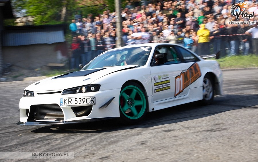 Drifting zespou D1KRK na 9. Tuning Show w Krakowie w obiektywie Borysa Boby