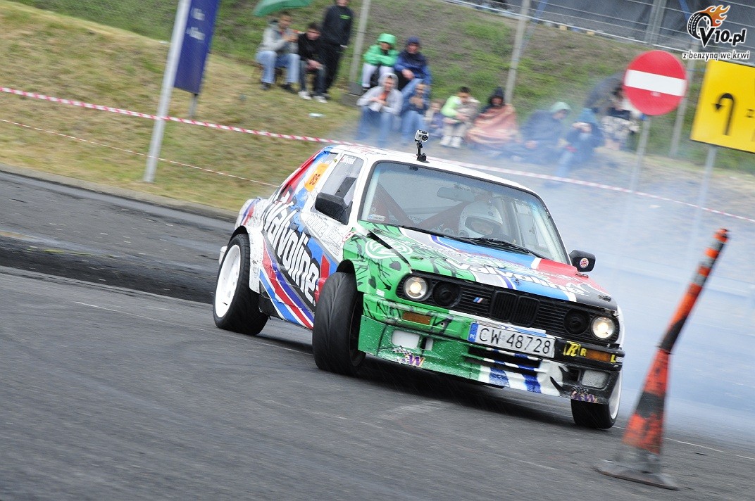 SSSuper Drift Cup 2011 w Sosnowcu w obiektywie Valvoline PUZ Drift Team