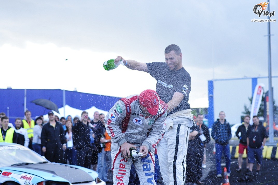 SSSuper Drift Cup 2011 w Sosnowcu w obiektywie Valvoline PUZ Drift Team